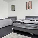 דירה Zentrales Stgt 3sz 12 Pers *