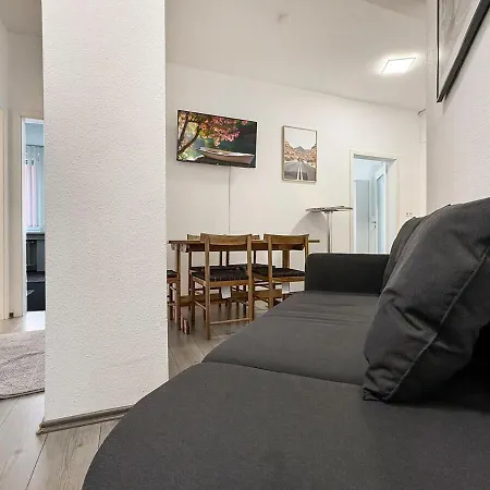 Zentrales Stgt 3sz 12 Pers 公寓 *