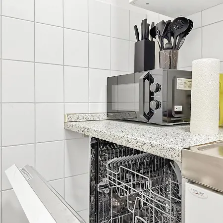 Apartament Zentrales Stgt 3sz 12 Pers *