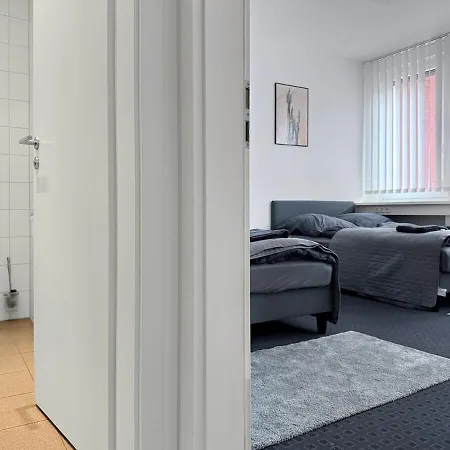 Zentrales Stgt 3sz 12 Pers דירה