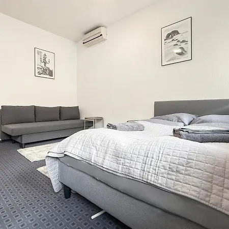 Zentrales Stgt 3sz 12 Pers *